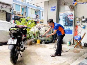 quy-trinh-lap-dat-may-rua-xe-mini-tai-nha-dung-cach