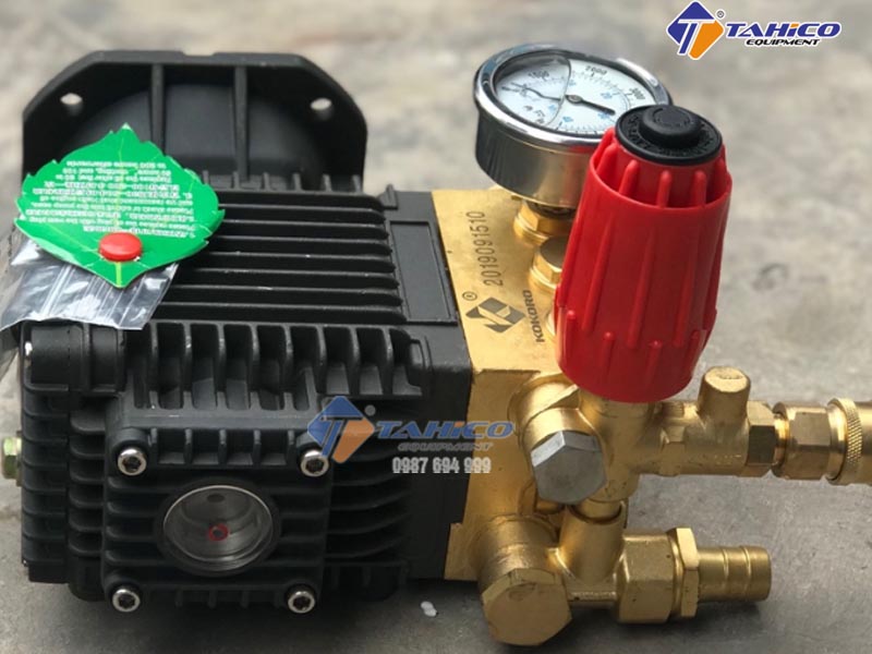 Thay nhớt máy rửa xe cao áp thường xuyên