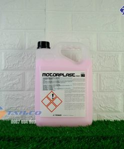 dung-dich-duong-bao-ve-khoang-may-xe-o-to-motorplast-1