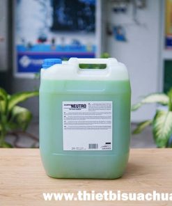 dung-dich-rua-xe-co-cham-trung-tinh-shampoo-neutro-20-lit-20