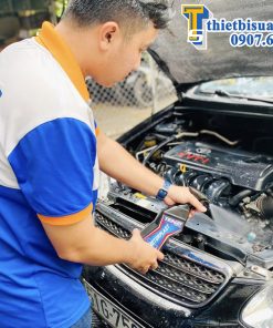 dung-dich-duong-va-bao-ve-khoang-may-o-to-tenzi-motorplast