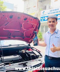 dung-dich-ve-sinh-khoang-may-o-to-tenzi-clean-engine-6