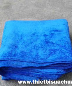 khan-lau-kho-noc-xe-microfiber-70x140-cm-2